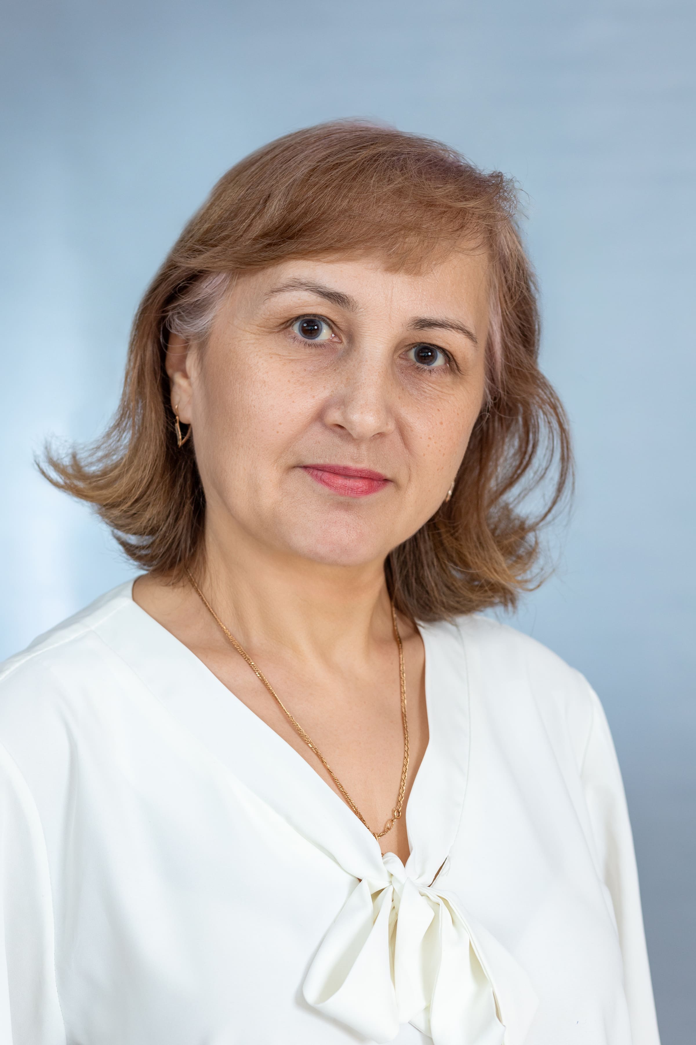 Ухливанова Лариса Петровна.